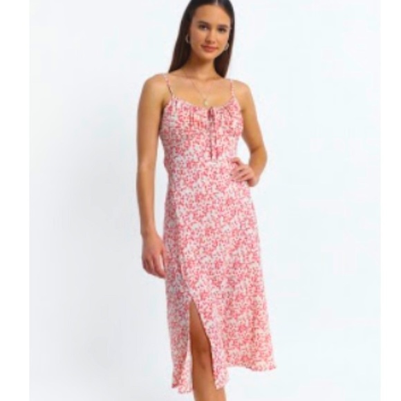 Showpo. Dresses & Skirts - Showpo California Midi Dress in Red Floral. Size 10.